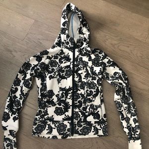 Black and white Lululemon scuba hoodie, size 6